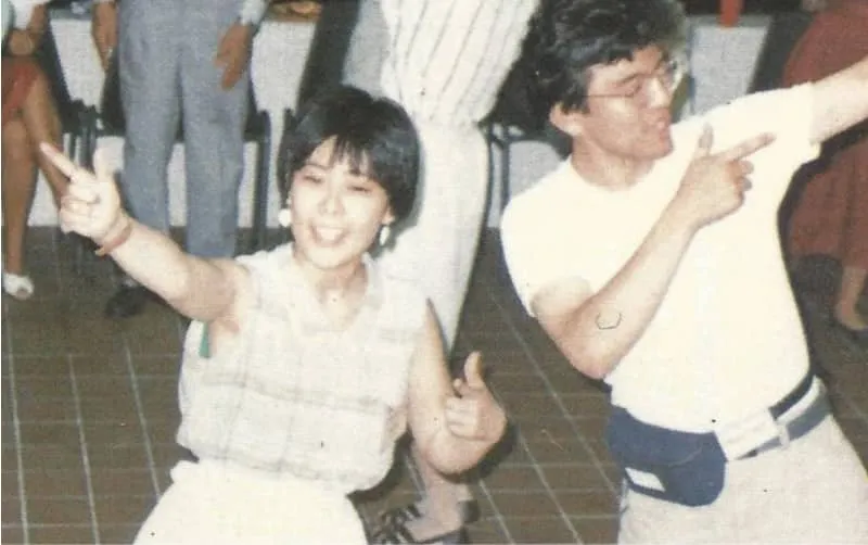 AIESEC Alumni roll call dancing